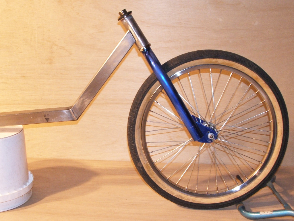 DeltaWolf Racing Trike - head tube angle